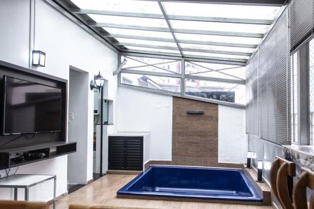 Apartamento para alugar com 73m², 1 quarto e 1 vaga