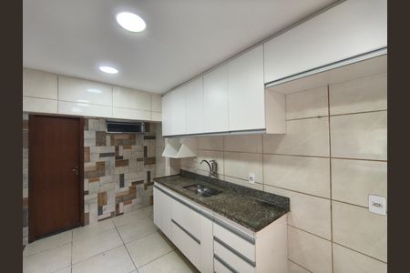 Casa para alugar com 100m², 5 quartos e 2 vagas