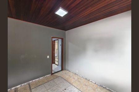 Casa para alugar com 100m², 5 quartos e 2 vagas