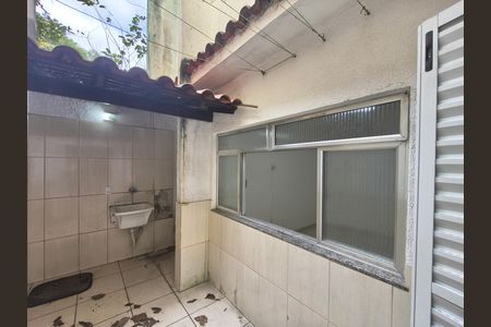 Casa para alugar com 100m², 5 quartos e 2 vagas