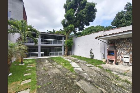 Casa para alugar com 100m², 5 quartos e 2 vagas