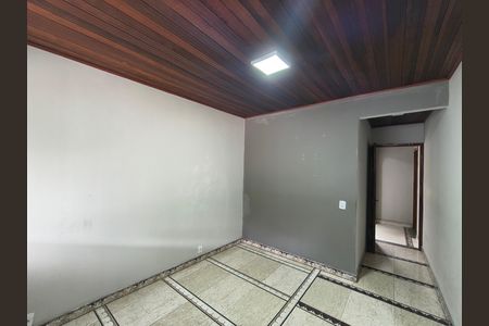 Casa para alugar com 100m², 5 quartos e 2 vagas