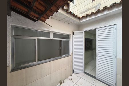 Casa para alugar com 100m², 5 quartos e 2 vagas