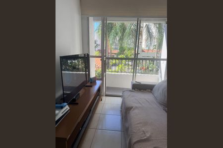 Apartamento à venda com 71m², 3 quartos e 1 vaga Apartamento à venda com 71m², 3 quartos e 1 vagaSala