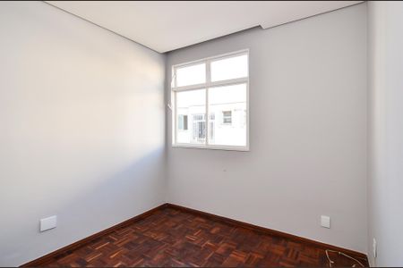 Apartamento à venda com 76m², 2 quartos e 1 vaga Apartamento à venda com 76m², 2 quartos e 1 vagaQuarto 1