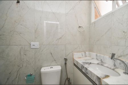 Banheiro Suíte de apartamento à venda com 2 quartos, 76m² em Vila Suzana, Belo Horizonte