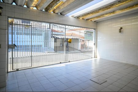 Casa para alugar com 102m², 1 quarto e 2 vagas Casa para alugar com 102m², 1 quarto e 2 vagasGaragem