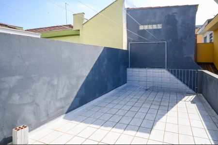Casa para alugar com 102m², 1 quarto e 2 vagas Casa para alugar com 102m², 1 quarto e 2 vagasEscada para Terraço