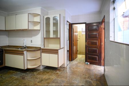 Casa para alugar com 102m², 1 quarto e 2 vagas Casa para alugar com 102m², 1 quarto e 2 vagasCozinha