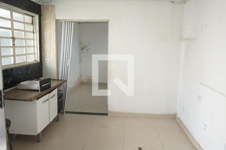 Casa para alugar com 500m², 6 quartos e 8 vagas