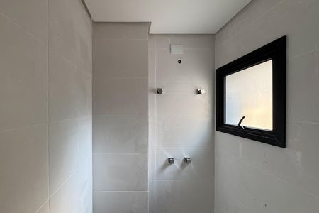 Apartamento à venda com 67m², 2 quartos e 1 vaga Apartamento à venda com 67m², 2 quartos e 1 vagaBanheiro - Suíte