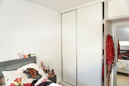 Quarto 2 de apartamento à venda com 3 quartos, 56m² em Alto Caiçaras, Belo Horizonte