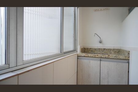 Área de Serviço de apartamento à venda com 2 quartos, 62m² em São João, Porto Alegre