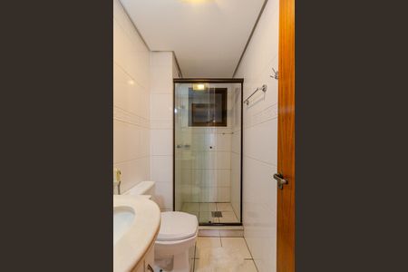 Banheiro de apartamento à venda com 3 quartos, 83m² em Jardim Botânico, Porto Alegre