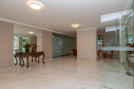 Apartamento para alugar com 128m², 3 quartos e 2 vagas Apartamento para alugar com 128m², 3 quartos e 2 vagasÁrea comum - Hall Social