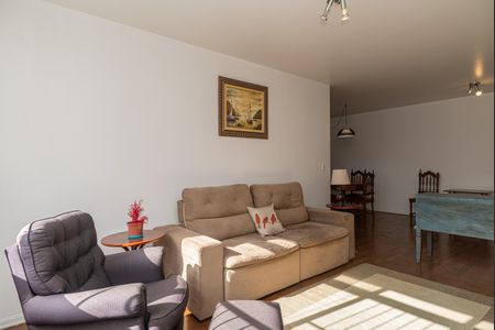 Apartamento para alugar com 128m², 3 quartos e 2 vagas Apartamento para alugar com 128m², 3 quartos e 2 vagasSala