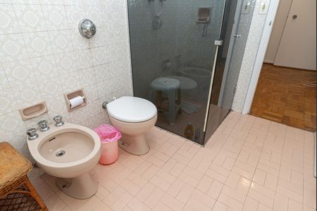 Apartamento para alugar com 128m², 3 quartos e 2 vagas Apartamento para alugar com 128m², 3 quartos e 2 vagasBanheiro 1