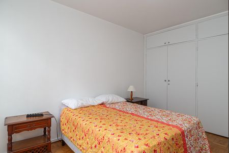 Apartamento para alugar com 128m², 3 quartos e 2 vagas Apartamento para alugar com 128m², 3 quartos e 2 vagasQuarto 1