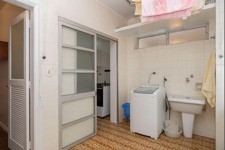 Apartamento para alugar com 128m², 3 quartos e 2 vagas Apartamento para alugar com 128m², 3 quartos e 2 vagasÁrea de Serviço