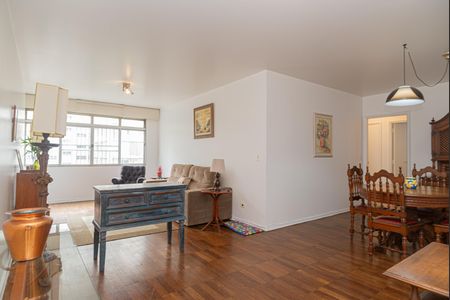 Apartamento para alugar com 128m², 3 quartos e 2 vagas Apartamento para alugar com 128m², 3 quartos e 2 vagasSala