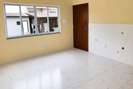 Cozinha de kitnet/studio para alugar com 1 quarto, 40m² em Serraria, São José