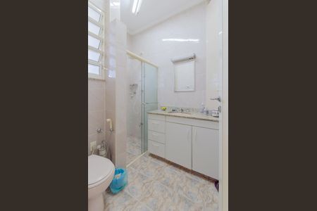 Banheiro de apartamento à venda com 2 quartos, 90m² em Liberdade, São Paulo