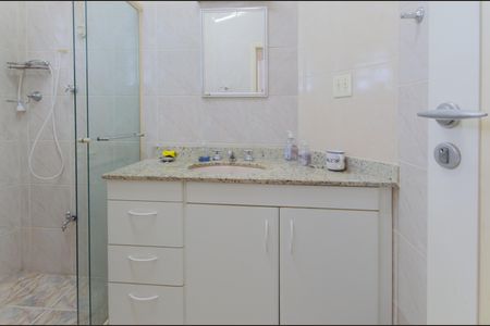 Apartamento à venda com 90m², 2 quartos e sem vaga Apartamento à venda com 90m², 2 quartos e sem vagaBanheiro