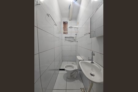 Casa para alugar com 55m², 3 quartos e sem vaga Casa para alugar com 55m², 3 quartos e sem vagaBanheiro Corredor