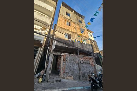 Fachada de casa para alugar com 3 quartos, 55m² em Boca do Rio, Salvador