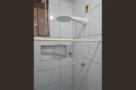 Casa para alugar com 55m², 3 quartos e sem vaga Casa para alugar com 55m², 3 quartos e sem vagaBanheiro Corredor