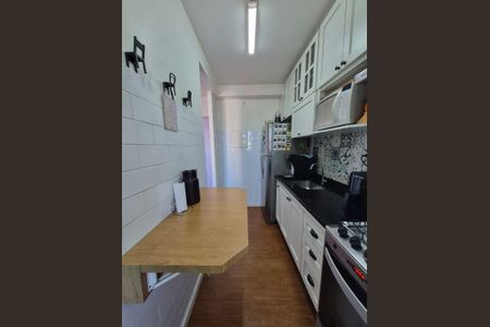 Cozinha de apartamento à venda com 2 quartos, 52m² em Vila Santana, São Paulo