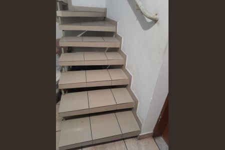 Escada de casa à venda com 6 quartos, 224m² em Santo Antônio, São Caetano do Sul