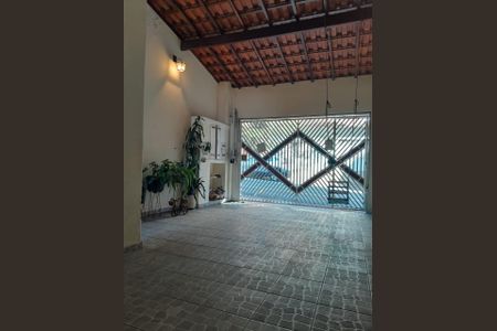 Garagem de casa à venda com 6 quartos, 224m² em Santo Antônio, São Caetano do Sul