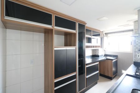 Apartamento para alugar com 53m², 2 quartos e 1 vaga Apartamento para alugar com 53m², 2 quartos e 1 vagaCozinha e Área de Serviço