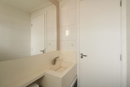 Apartamento para alugar com 53m², 2 quartos e 1 vaga Apartamento para alugar com 53m², 2 quartos e 1 vagaBanheiro