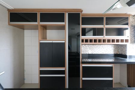 Apartamento para alugar com 53m², 2 quartos e 1 vaga Apartamento para alugar com 53m², 2 quartos e 1 vagaCozinha e Área de Serviço