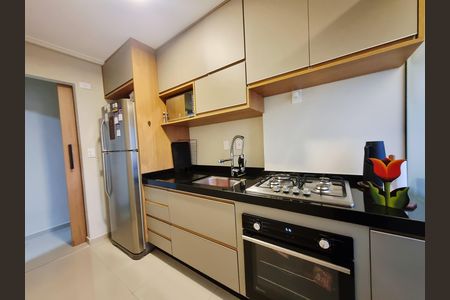 Cozinha de apartamento à venda com 2 quartos, 52m² em Umarizal, São Paulo