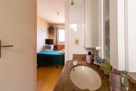 Apartamento à venda com 71m², 3 quartos e 1 vaga Apartamento à venda com 71m², 3 quartos e 1 vagaBanheiro da Suíte