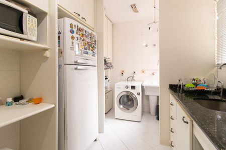 Apartamento à venda com 71m², 3 quartos e 1 vaga Apartamento à venda com 71m², 3 quartos e 1 vagaCozinha e Área de Serviço