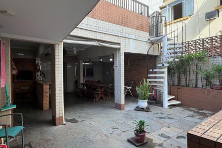 Casa para alugar com 200m², 3 quartos e 2 vagas Casa para alugar com 200m², 3 quartos e 2 vagasÁrea de Serviço