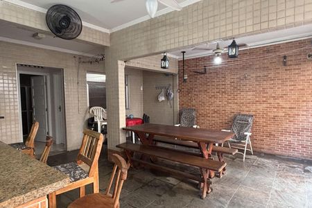 Área de Serviço de casa para alugar com 3 quartos, 200m² em Embaré, Santos