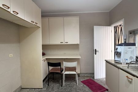 Casa para alugar com 200m², 3 quartos e 2 vagas Casa para alugar com 200m², 3 quartos e 2 vagasCozinha