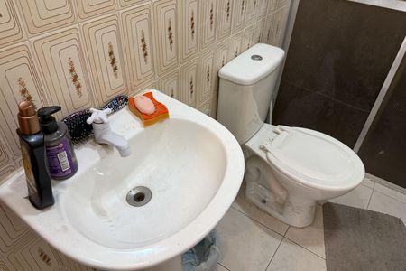 Casa para alugar com 200m², 3 quartos e 2 vagas Casa para alugar com 200m², 3 quartos e 2 vagasBanheiro de Serviço
