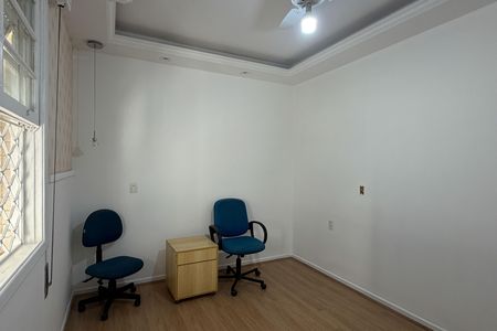 Casa para alugar com 200m², 3 quartos e 2 vagas Casa para alugar com 200m², 3 quartos e 2 vagasQuarto