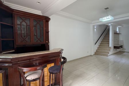 Casa para alugar com 200m², 3 quartos e 2 vagas Casa para alugar com 200m², 3 quartos e 2 vagasSala 1