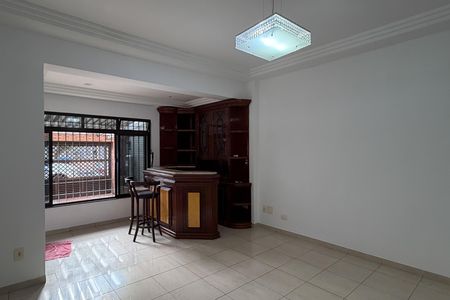 Casa para alugar com 3 quartos, 200m² em Embaré, Santos