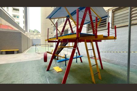 Apartamento à venda com 100m², 3 quartos e 1 vaga Apartamento à venda com 100m², 3 quartos e 1 vagaPlayground