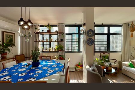 Apartamento à venda com 100m², 3 quartos e 1 vaga Apartamento à venda com 100m², 3 quartos e 1 vagaSala de Jogos