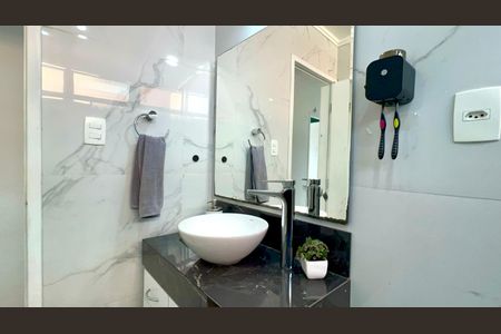 Apartamento à venda com 100m², 3 quartos e 1 vaga Apartamento à venda com 100m², 3 quartos e 1 vagaBanheiro