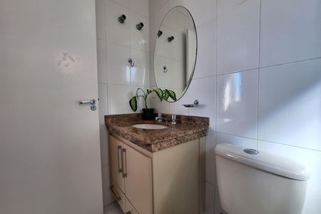 Banheiro da Suíte 2 de apartamento à venda com 3 quartos, 110m² em Campestre, Santo André